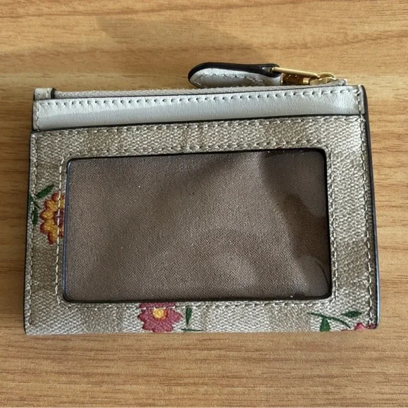 Mini Signature ID case ~ Ditsy Print - Picture 5 of 5